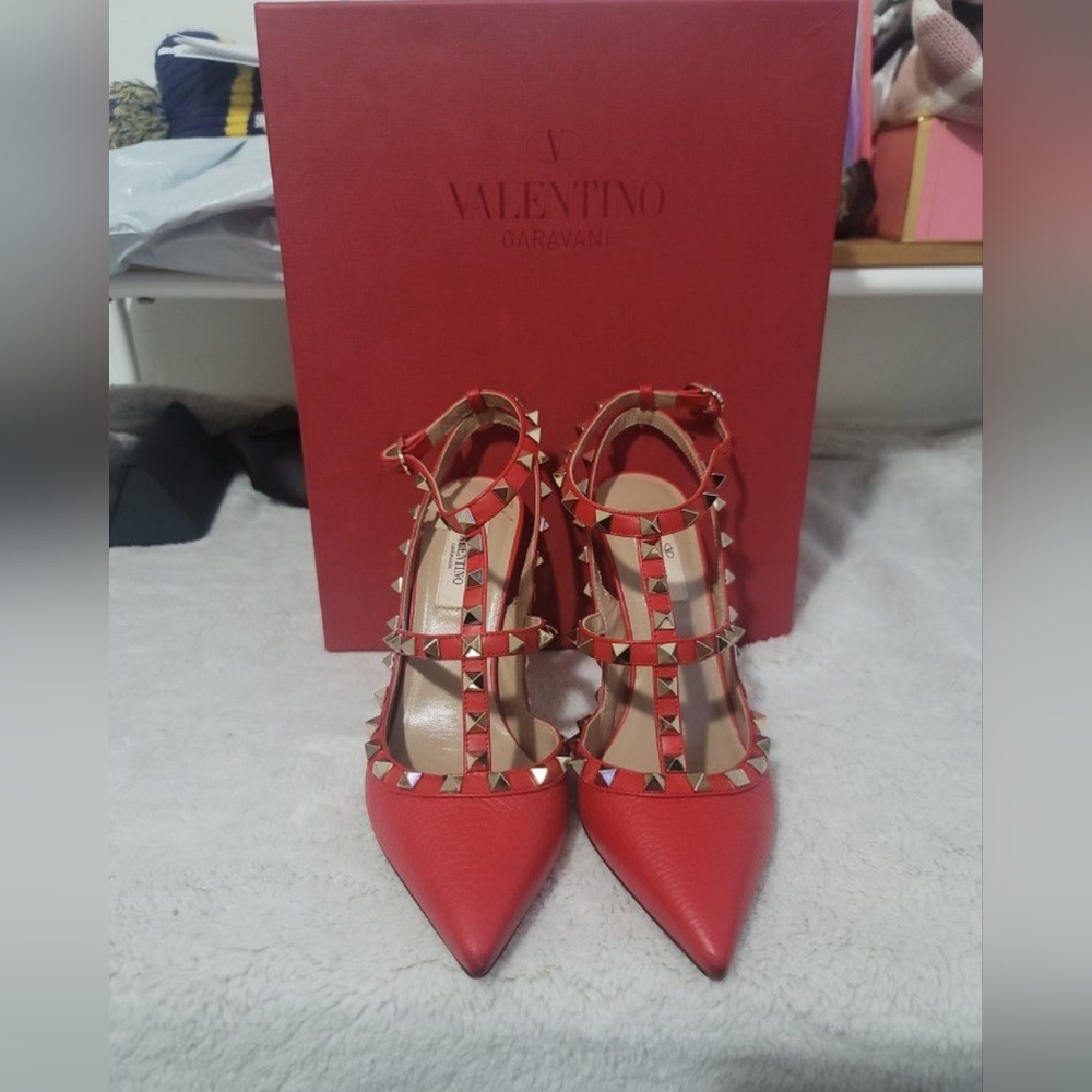 Valentino Garavani Rockstud Pumps